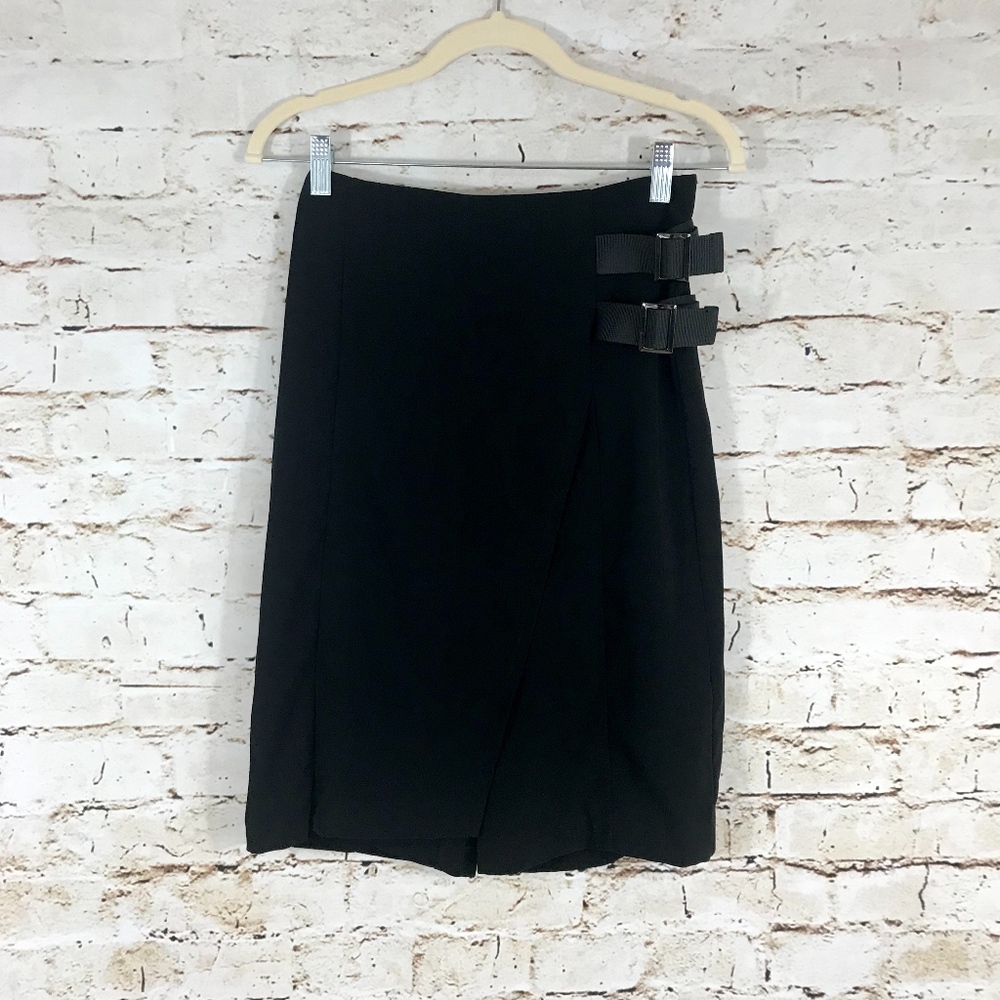 H&M | Black Side Buckle Skort